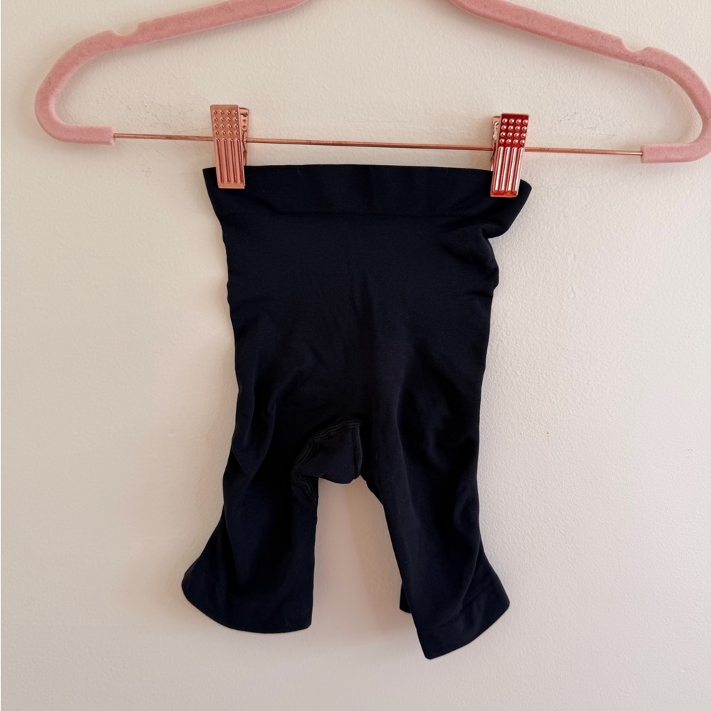 SKIMS Charcoal Shape Wear With Booty Lifting NWOT